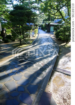 Shoin Shrine (Hagi City, Yamaguchi Prefecture) 96189110
