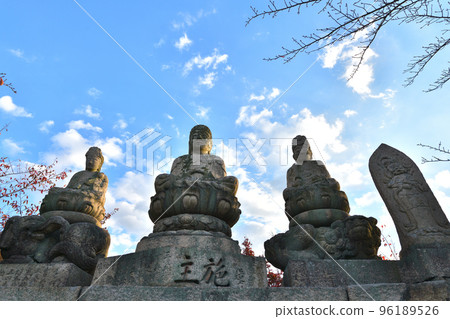 Innoshima, Onomichi City, Hiroshima Prefecture Stone Buddha on Mt. Shirataki 96189526