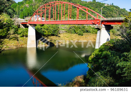 奈良縣奈良市名張川（月瀨湖）上的月瀨橋 96189631