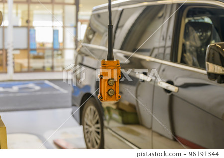 Automobile repair shop - Elevator switch 96191344