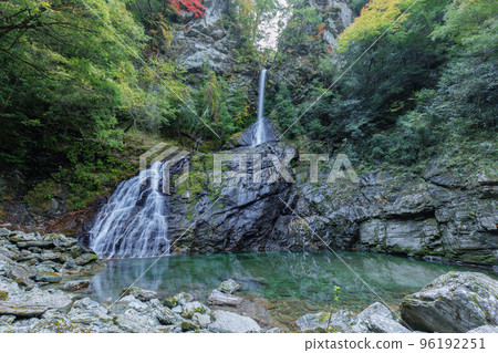 Yasu峽谷瀑布 Yasu峽谷瀑布 96192251