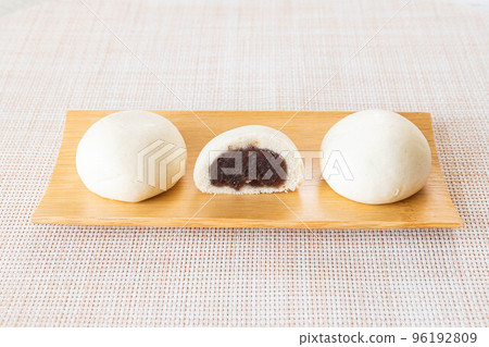 Japanese Sweets: Soba Manju 96192809