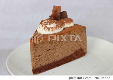 Chocolate cake  96195546