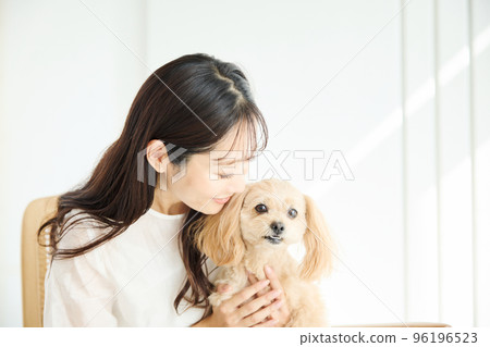 與狗同住 與狗同住 96196523