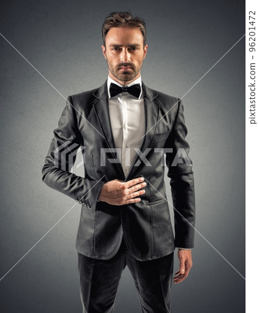 Elegant businessman Elegant businessman 96201472
