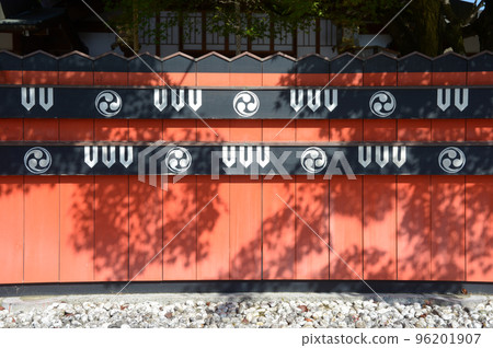 京都市右京區佐賀久留崎神社，禮拜堂的裝飾牆 96201907