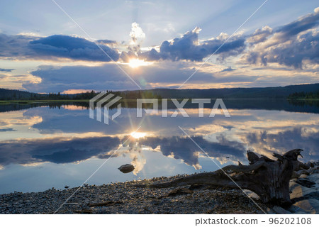 Beautiful sunset over lake Raudsjon in the Gausdal valley 96202108
