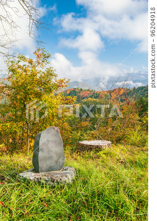 晨霧和紅葉【北安曇郡池田町】 晨霧和紅葉【北安曇郡池田町】 96204918