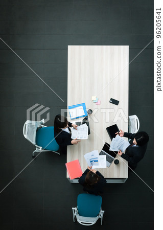 Meeting business scene true bird's-eye view 96205641