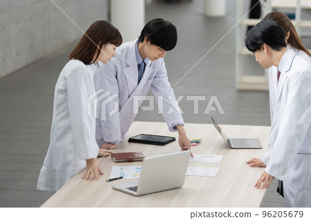 醫護人員開會 96205679