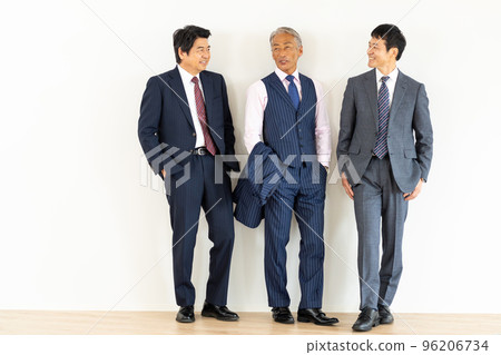 資深商人 老人 資深商人 老人 96206734