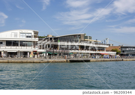 從碼頭看到的加門碼頭 從碼頭看到的加門碼頭 96209344