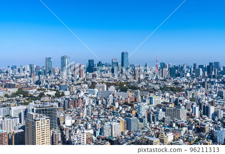 日本東京城市景觀 東京新景觀。藍天和東京城市景觀。巨符快完成了，全圖已經出現了 96211313