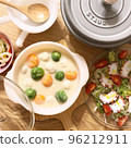 與 Staub 一起生活的奶油燉菜 96212911