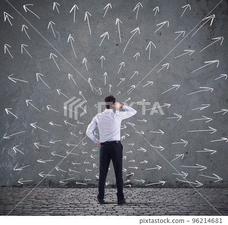 Difficult choices of a businessman. concept of confusion Difficult choices of a businessman. concept of confusion 96214681