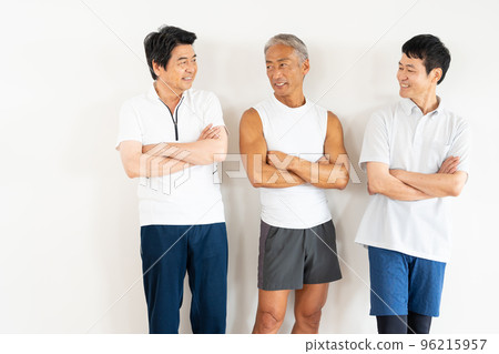 資深男性健身房 96215957