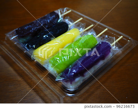 Colorful skewered dumplings Colorful skewered dumplings 96216673