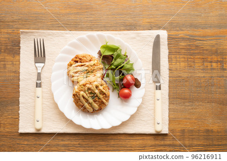 Tofu hamburger (Western style) Tofu hamburger (Western style) 96216911