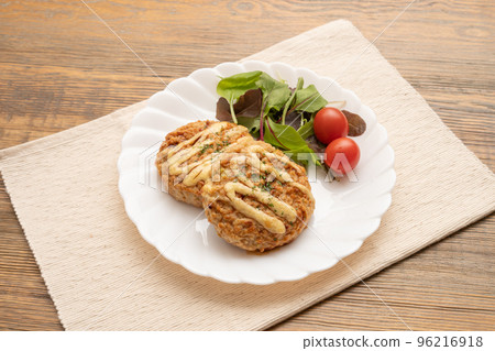 Tofu hamburger (Western style) Tofu hamburger (Western style) 96216918