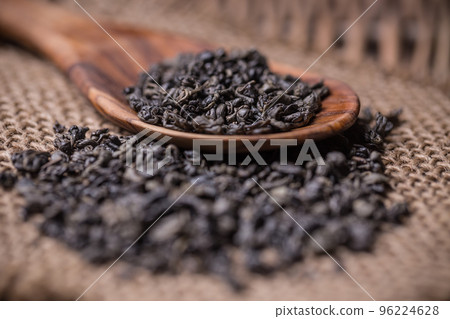 Dry green tea Dry green tea 96224628
