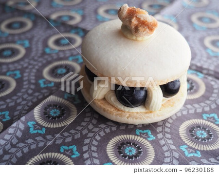 blueberry macaron cake blueberry macaron cake 96230188