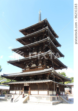 法隆寺、世界遺產、聖德太子、日本歷史、修學旅行、志貴正岡、俳句、五層塔、奈良縣、大和路 96231163