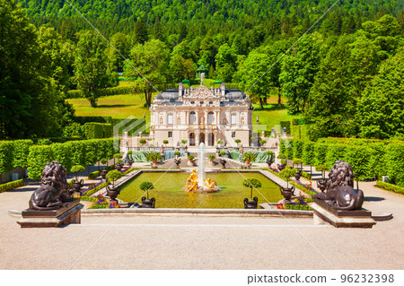 Schloss Linderhof Palace in Bavaria, Germany 96232398