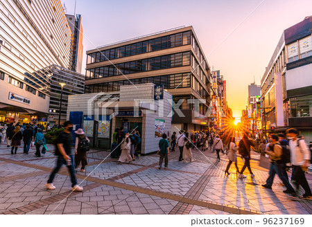 Yokohama cityscape in Japan November S0TETSU shining in the sunset Parnado ST in front of Yokohama station = 12th 96237169