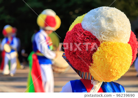 Folk play Folk play 96239690