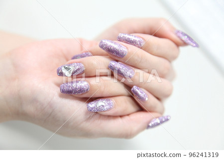 Purple Glitter Heart Bijou Nail Purple Glitter Heart Bijou Nail 96241319