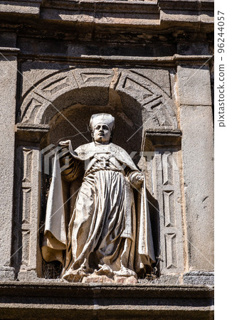 Sculpture in the facade in the Chapel of St. Segundo next to the Cathedral of Avila 96244057