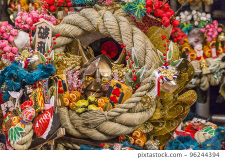 Tori no Ichi, Kumade, thriving business, colorful shrines, year-end New Year holidays 96244394