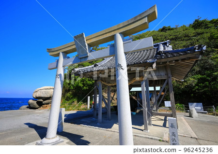 [愛媛縣]晴天的白石龍神社（松山市） 96245236