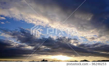 Asahi, sky and clouds_20221115 96246253