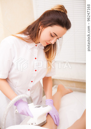 Woman getting LPG hardware massage at the beauty clinic 96247168