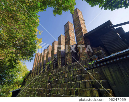 日本現存最大的爬窯和煙囪 96247969