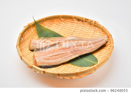 過濾器上的 Atka 鯖魚 96248055