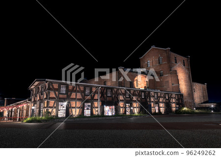 半田紅磚倉庫夜景 96249262