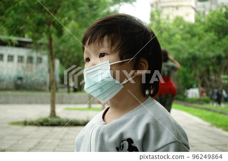 幼兒 96249864