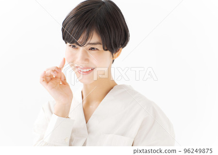 Short-cut woman White background 96249875