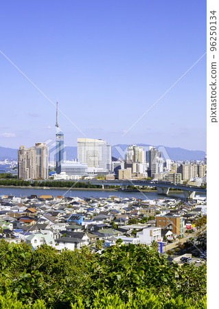 Beautiful cityscape of Fukuoka seen from the hill Beautiful cityscape of Fukuoka seen from the hill 96250134