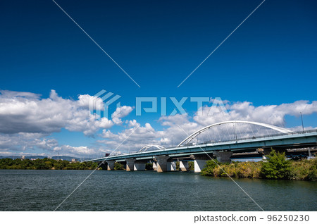 Torikai Ohashi and monorail iron bridge over the Yodo River Torikai Ohashi and monorail iron bridge over the Yodo River 96250230