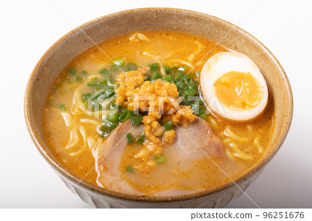 Shrimp miso ramen 96251676