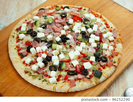 Traditional dish of Italian cuisine is Pizza 96252290