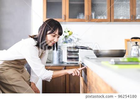 Female Cooking Lifestyle 96254180