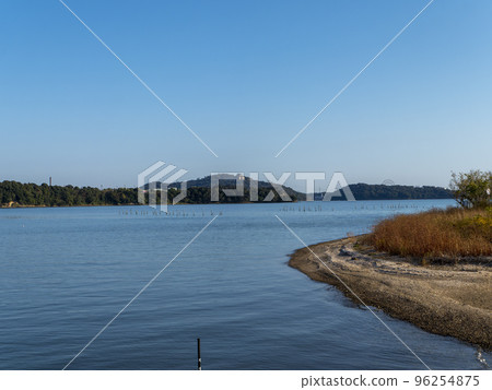 Beautiful scenery of Lake Hamana with blue sky 96254875