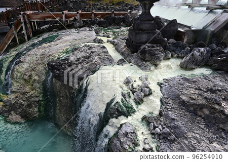 Kusatsu hot spring yubata 96254910