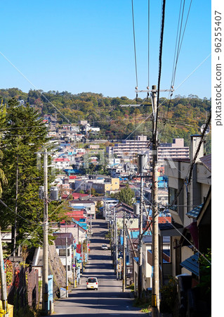 淨寺斜坡和小樽街景 [北海道小樽市] 96255407