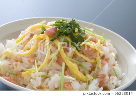 chirashi sushi  96258014