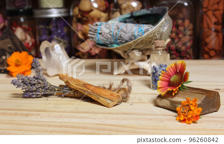 Dried Lavender With Palo Santo Wood and Abalone Shell For Smudging Ritual 96260842